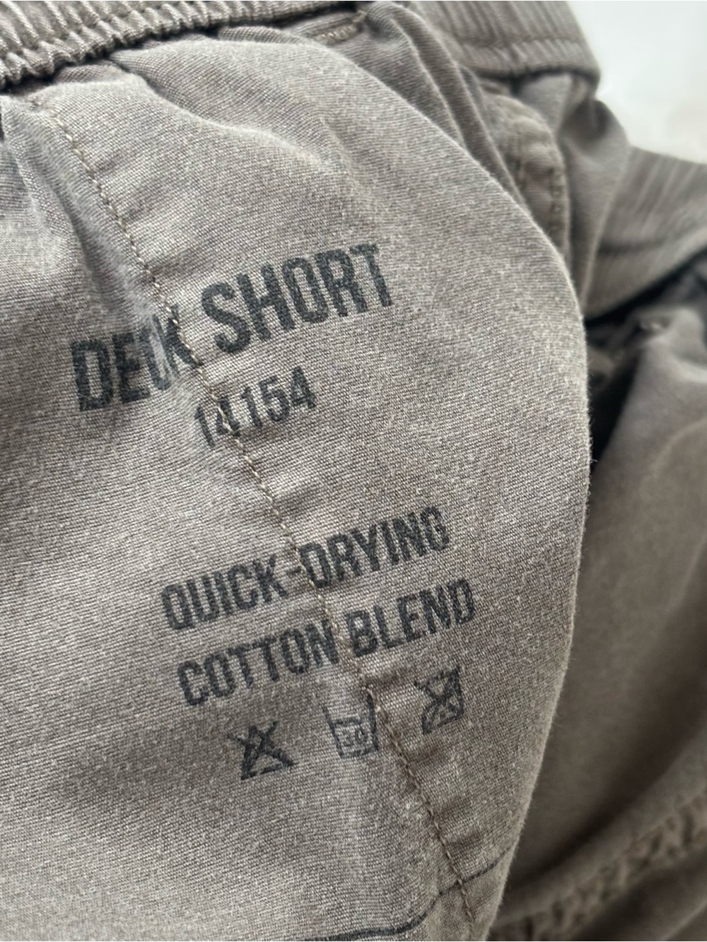 Buck Mason Men’s 6” Deck Short Size XL Washed Olive New - Picture 6 of 8